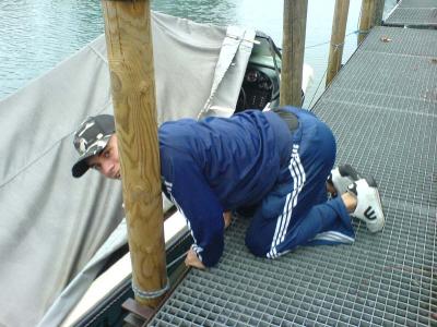 2007-10-07 - Auswasserung Reinigung Motorboot